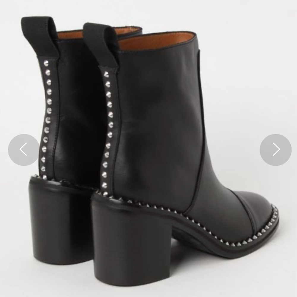 Zadig & Voltaire Chrome Low Leather Boots with Studded Detailing GUC